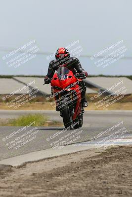 media/May-26-2025-Lets Ride (Mon) [[3bf1de1d65]]/B Group/1220pm (Wheelie Bump)/